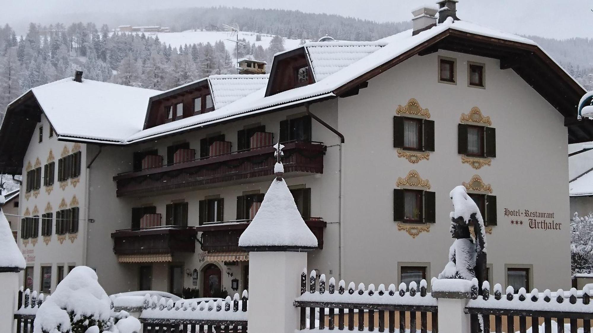 Hotel Urthaler Dobbiaco Dış mekan fotoğraf